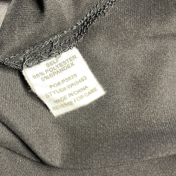 Timing Black Collared Long Sleeves Ruched Front Midsection Top. Size L. P325/A - Picture 5 of 7